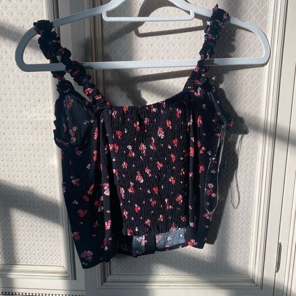 black & Pink Floral Button Down Ruffle tank - Picture 4 of 6